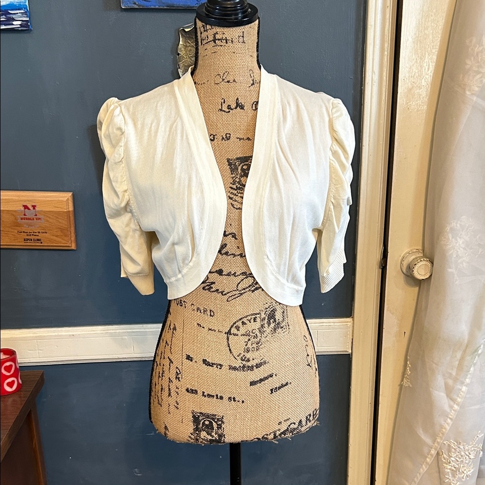 Nina Leonard Cream Short Sleeve Cropped Cardigan
